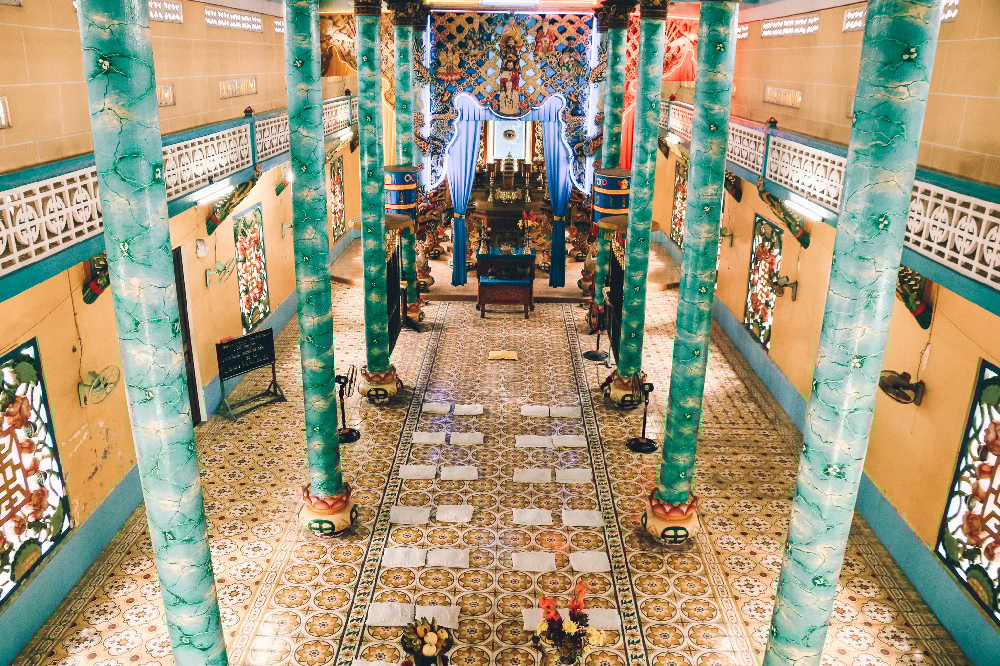 temple-ho-chi-minh.jpg temple in my 3 days itinerary in Ho Chi Minh City