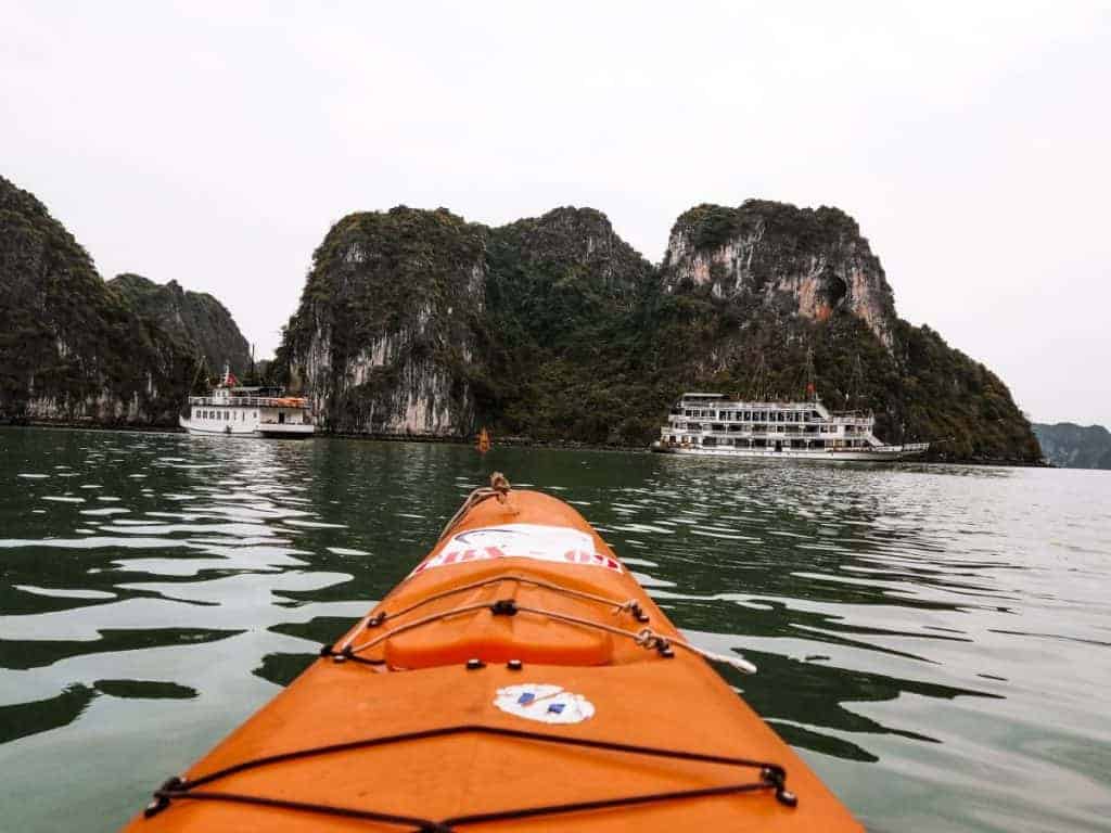 Halong Bay vest luxury cruise