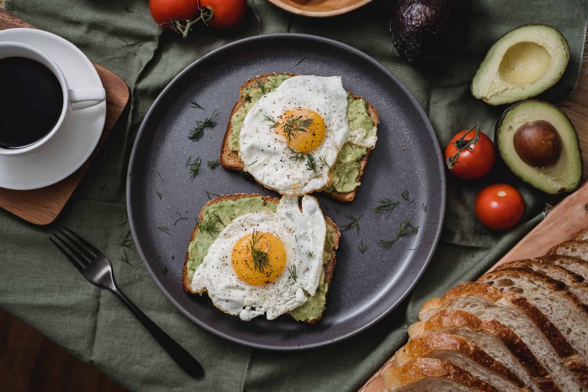 best-energy-food-for-hiking-16-easy-and-cheap-ideas-you-will-love