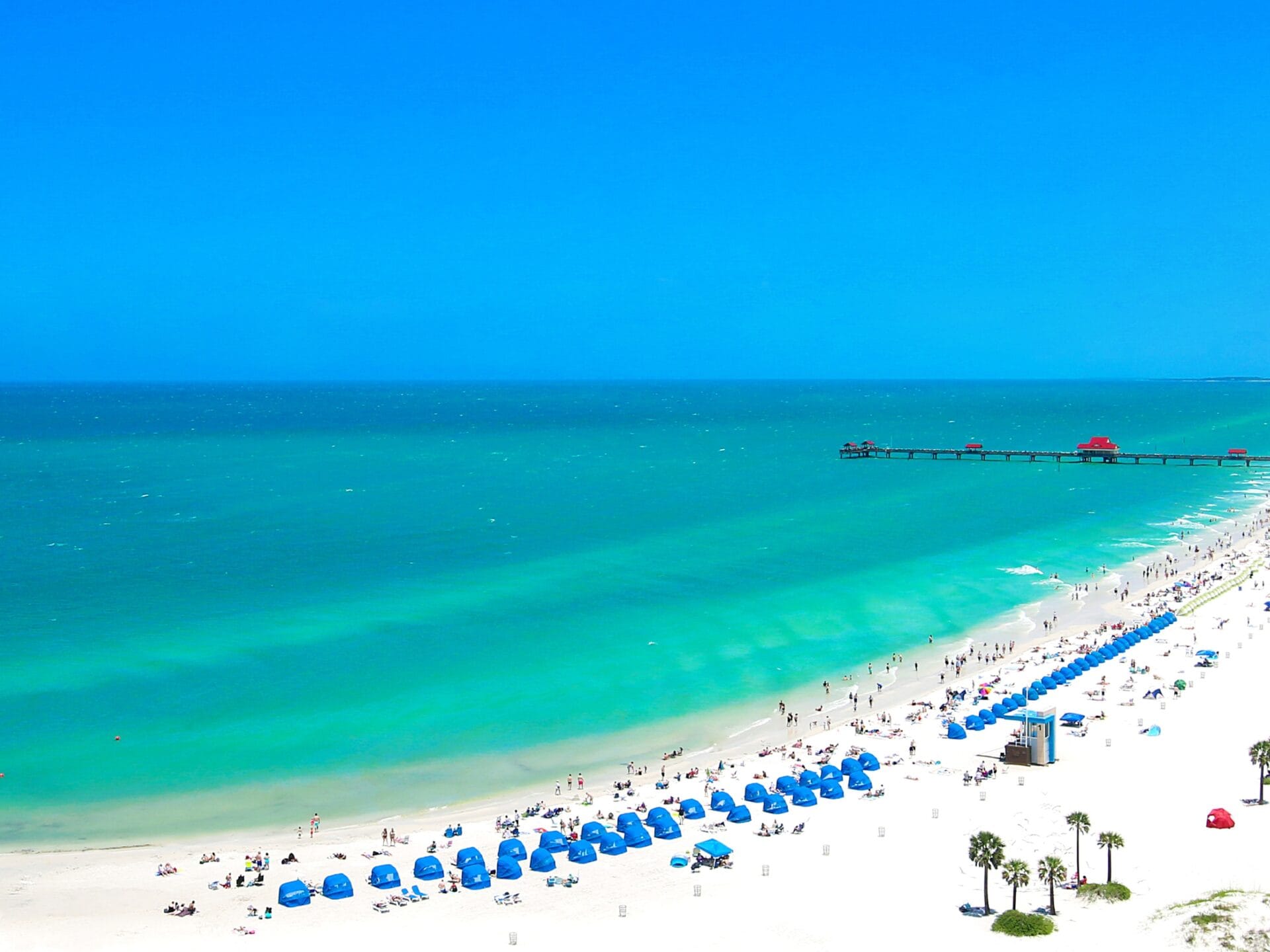 20 Prettiest Clear Water Beaches in Florida Reviewed by a Local