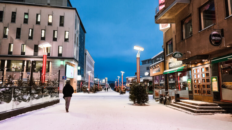 How to Visit Rovaniemi in Winter: Lapland Winter Wonderland! - Paula ...